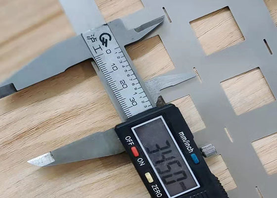 Harga bagus 34.5mm Wide-Pitch 2P Nickel Strip   Double-Span Series Bridge untuk Staggered 18650 Battery Configurations on line